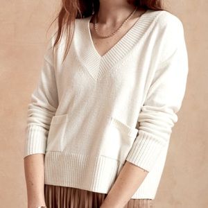 Banana Republic Pocket V-Neck Sweater - NWT - White Cream - Large